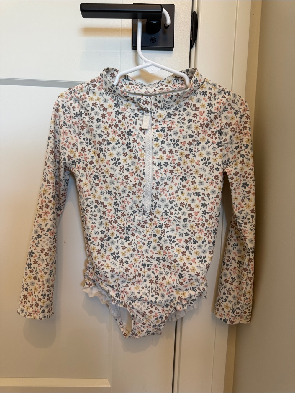 Kids Floral Long-Sleeve Rash Guard Swimsuit - White Multi